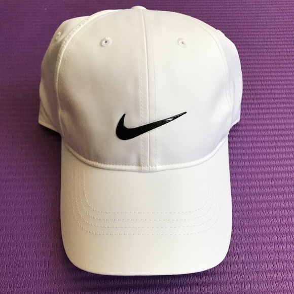Nike Other - Nike Men's White/Black Logo Adjustable Poly Cap Athletic Hat Streetwear Sporty